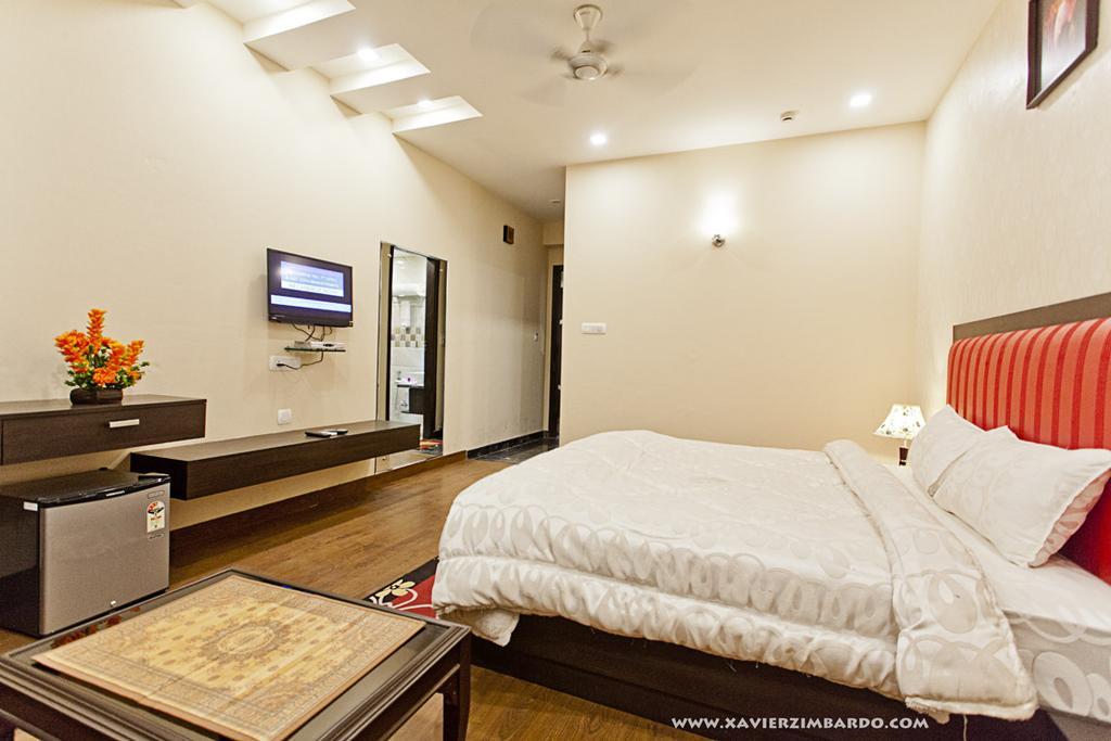 Hotel Krishna International Vrindāvan Eksteriør bilde