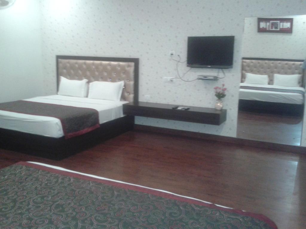 Hotel Krishna International Vrindāvan Rom bilde