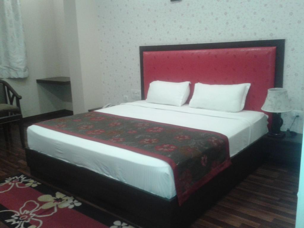 Hotel Krishna International Vrindāvan Eksteriør bilde