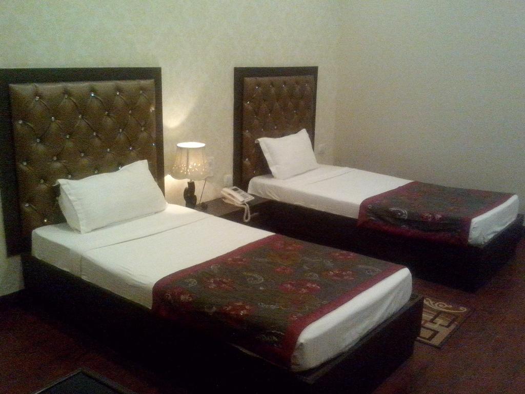 Hotel Krishna International Vrindāvan Rom bilde