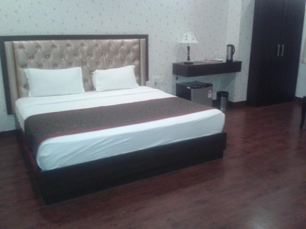 Hotel Krishna International Vrindāvan Eksteriør bilde