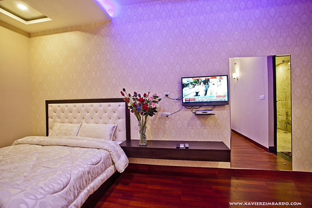 Hotel Krishna International Vrindāvan Eksteriør bilde