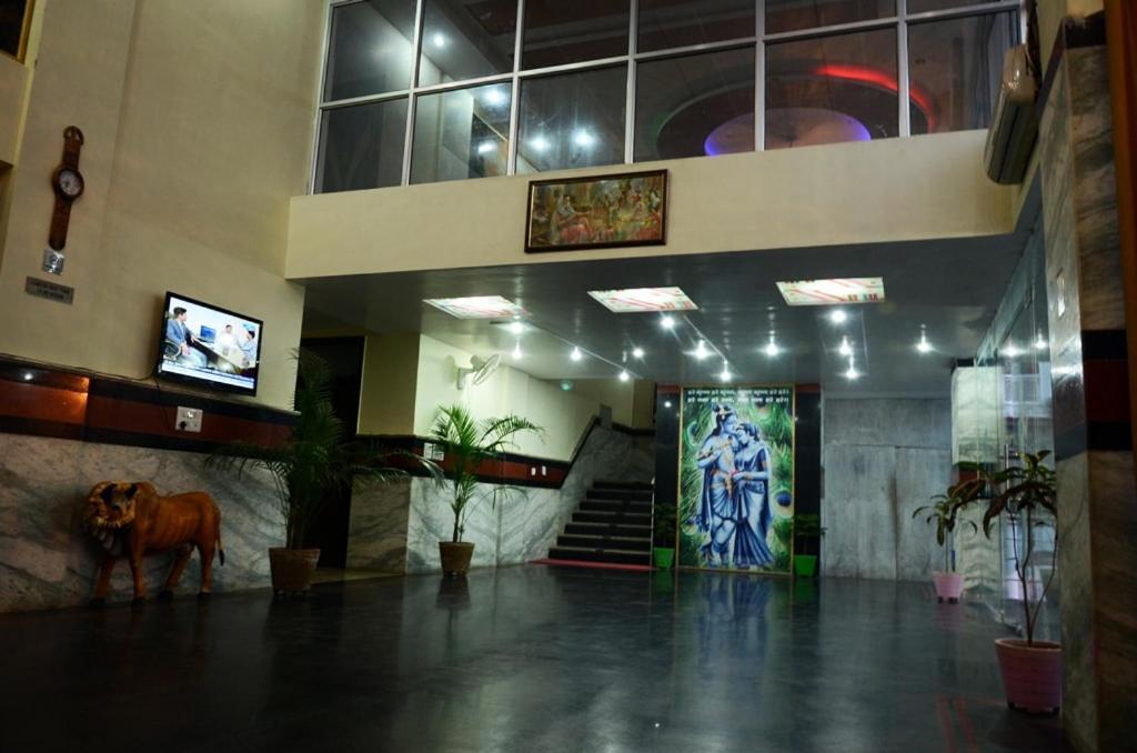 Hotel Krishna International Vrindāvan Eksteriør bilde