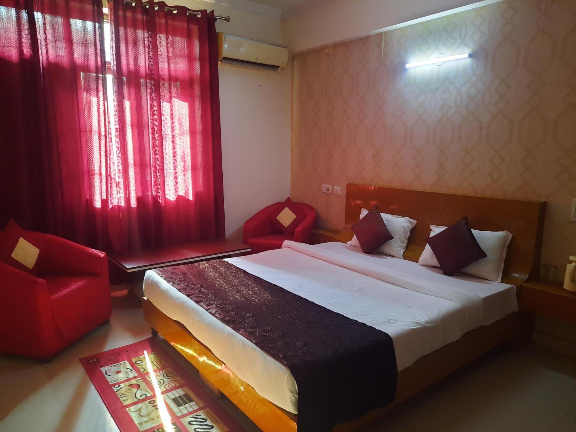 Hotel Krishna International Vrindāvan Eksteriør bilde