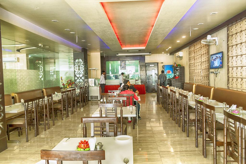 Hotel Krishna International Vrindāvan Eksteriør bilde